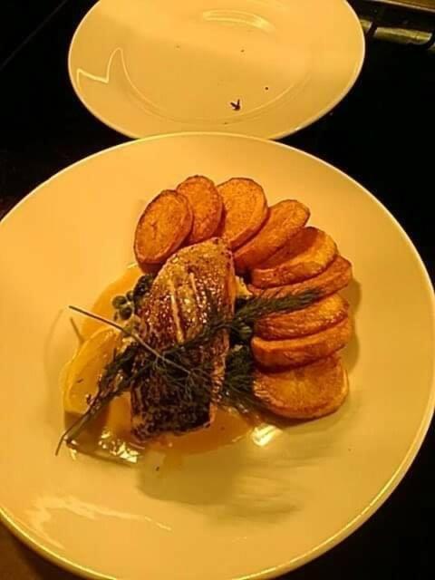 ホテル The Swan @ Stoford エクステリア 写真 A prepared dish of the fish