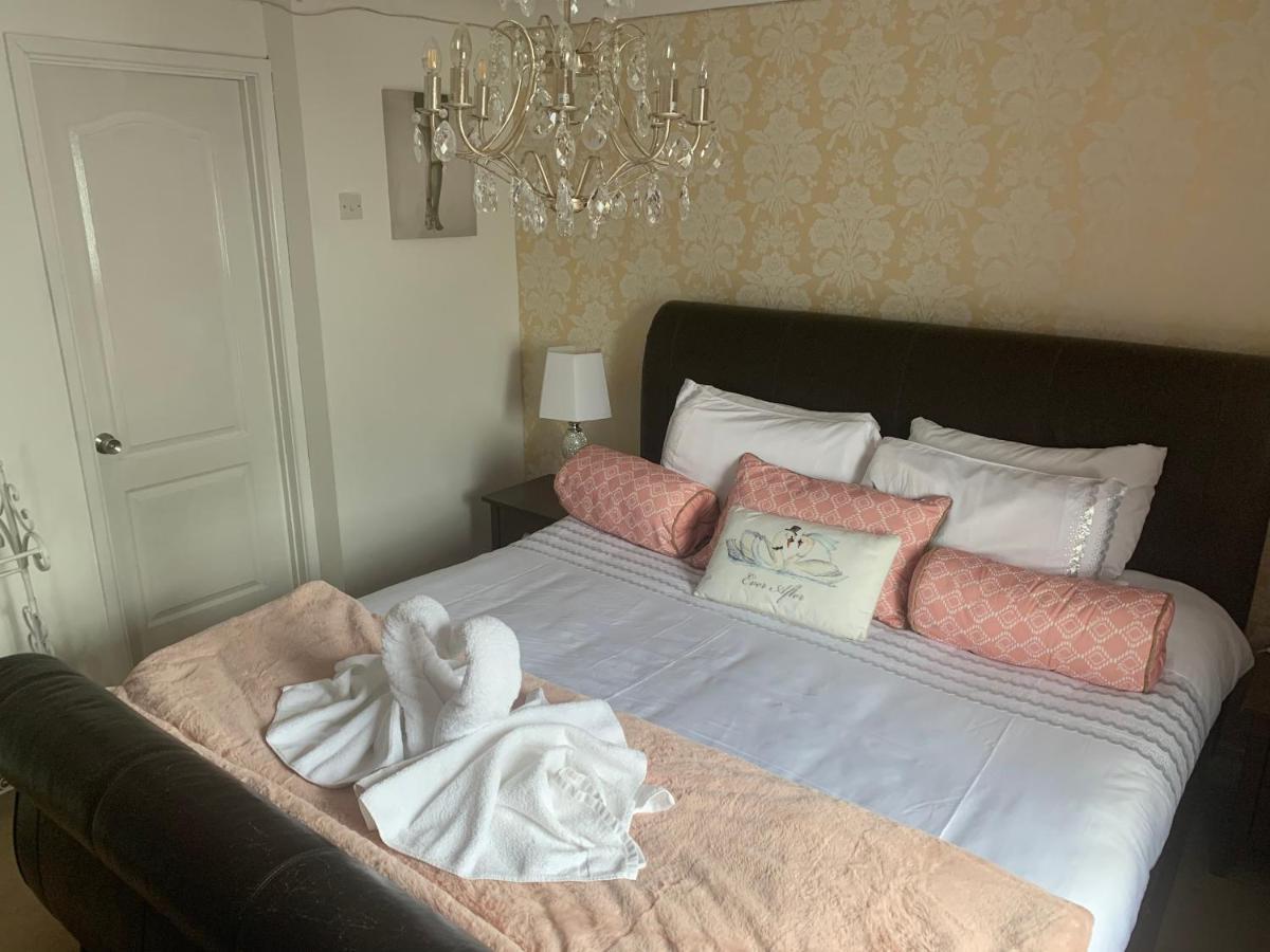 ホテル The Swan @ Stoford エクステリア 写真 A bedroom at the hotel